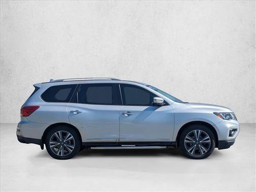 Brilliant Silver Metallic 2019 Nissan Pathfinder Platinum