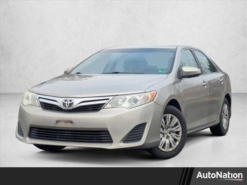 2014 Toyota Camry LE
