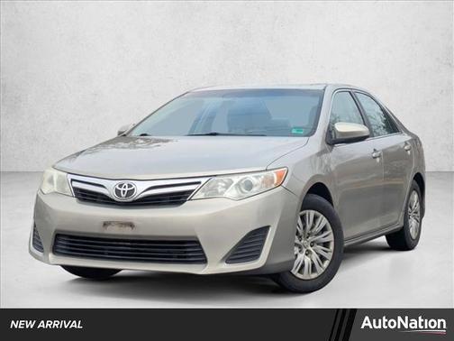 2014 Toyota Camry LE