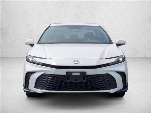 Ice Cap 2025 Toyota Camry SE