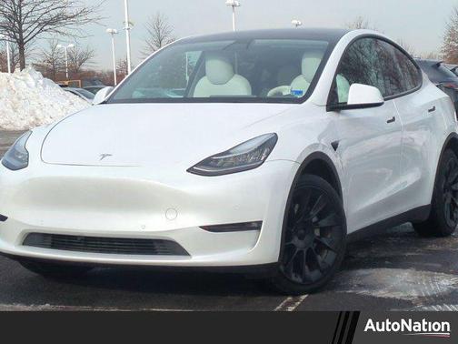 2022 Tesla Model Y Long Range Dual Motor All-Wheel Drive