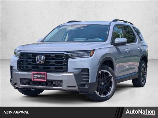 Sonic Gray Pearl 2026 Honda Pilot Touring 8-Passenger