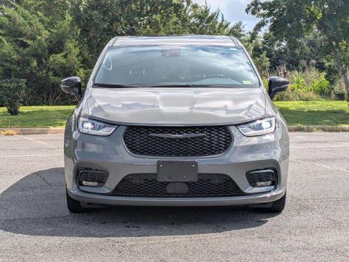 2023 Chrysler Pacifica Hybrid Limited