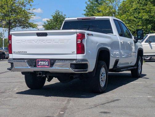 Summit White 2024 Chevrolet Silverado 2500 LT