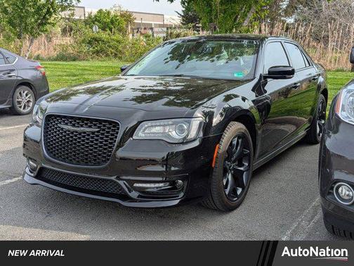 2023 Chrysler 300 Touring