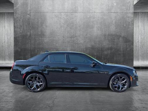 2023 Chrysler 300 Touring