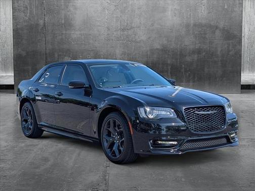 2023 Chrysler 300 Touring