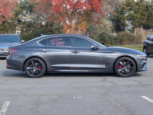 2022 Genesis G70 3.3T AWD