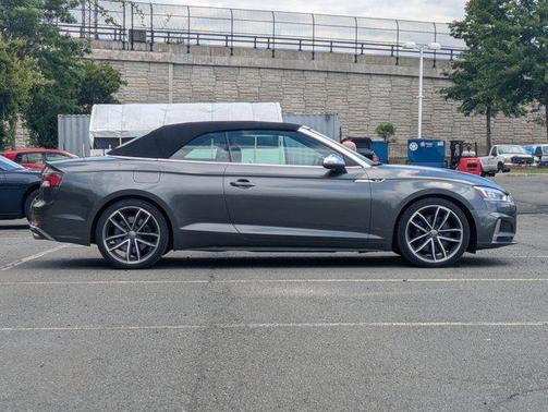 Daytona Gray Pearl Effect/Black Roof 2018 Audi S5 3.0T Prestige