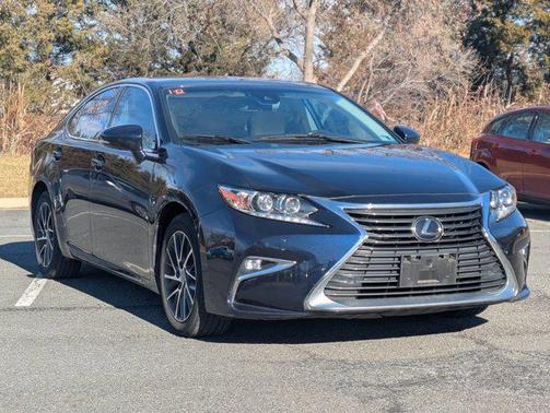 2017 Lexus ES 350 Base