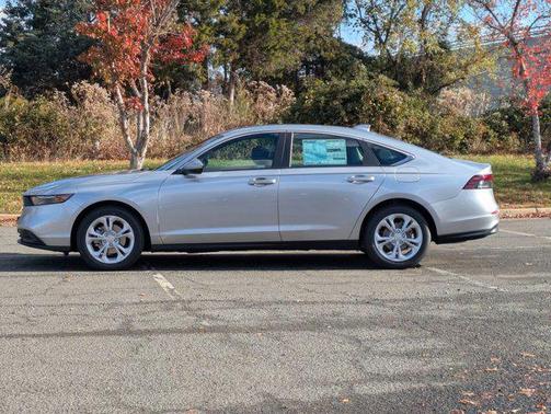 2025 Honda Accord LX 1.5T