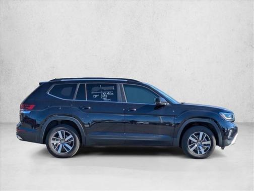 2022 Volkswagen Atlas 2.0T SE