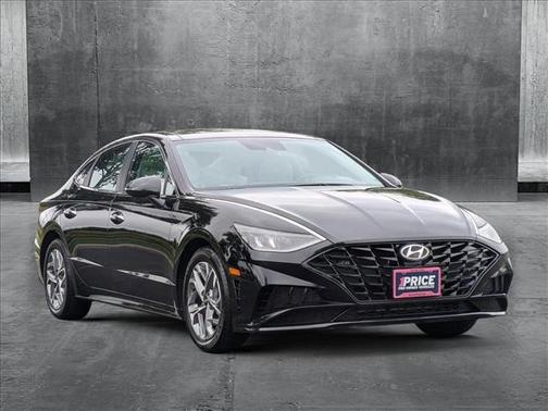 2022 Hyundai SONATA SEL