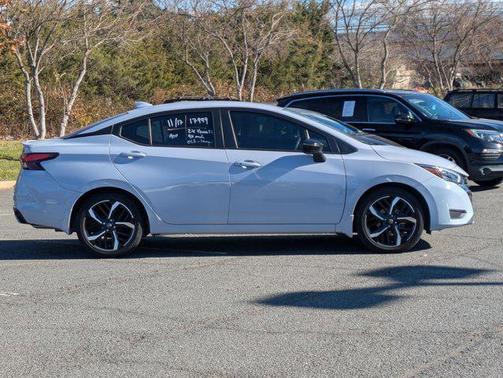2024 Nissan Versa 1.6 S