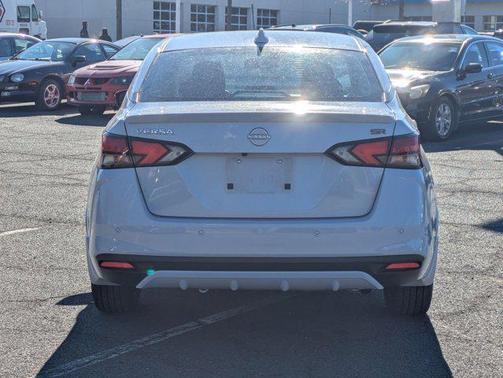 2024 Nissan Versa 1.6 S