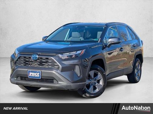 2022 Toyota RAV4 Hybrid XLE