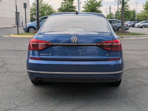 2017 Volkswagen Passat 1.8T SE
