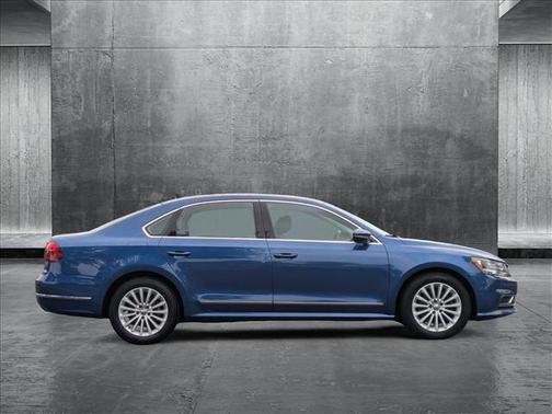 2017 Volkswagen Passat 1.8T SE