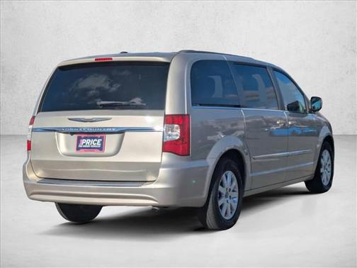 2014 Chrysler Town & Country Touring