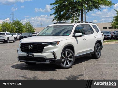 2025 Honda Pilot Touring 8-Passenger
