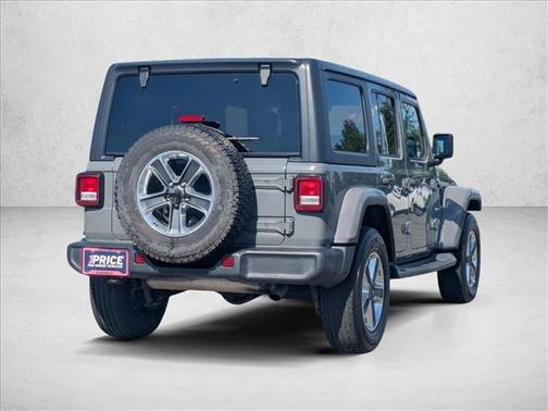 Sting-Gray Clearcoat 2019 Jeep Wrangler Unlimited Sahara