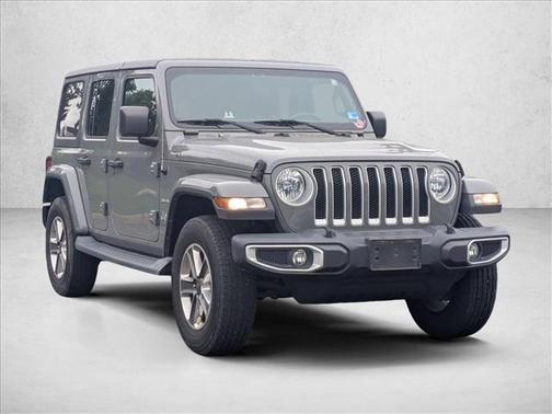 Sting-Gray Clearcoat 2019 Jeep Wrangler Unlimited Sahara