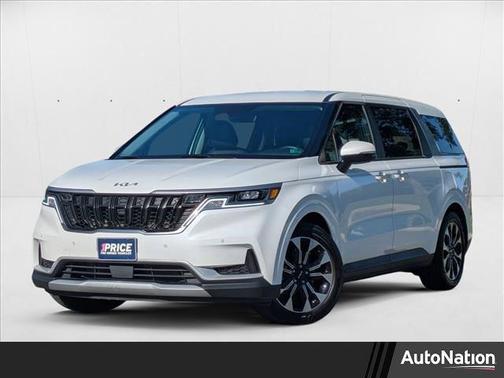 2024 Kia Carnival EX