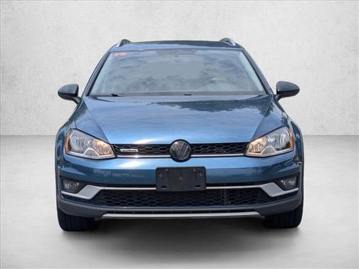 2017 Volkswagen Golf Alltrack TSI S