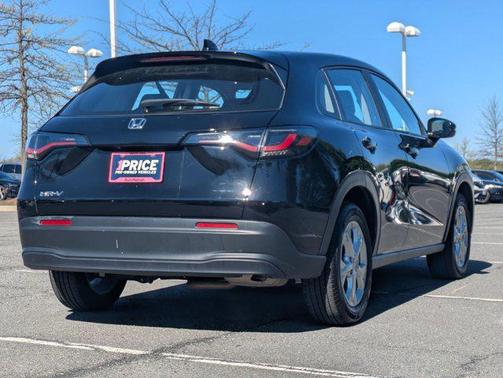Crystal Black Pearl 2025 Honda HR-V LX