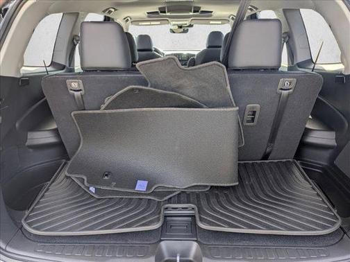 Silver/Gray 2022 Honda Pilot Touring 8-Passenger