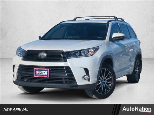 2017 Toyota Highlander SE