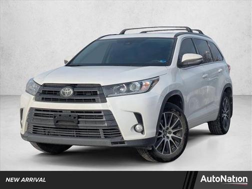 2017 Toyota Highlander SE