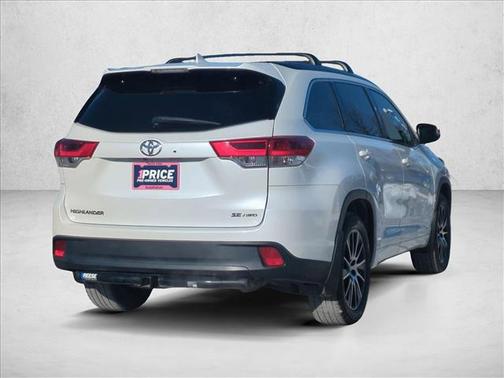 2017 Toyota Highlander SE