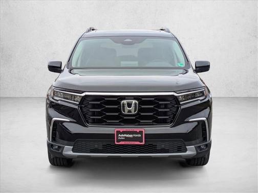 2025 Honda Pilot Touring 8-Passenger