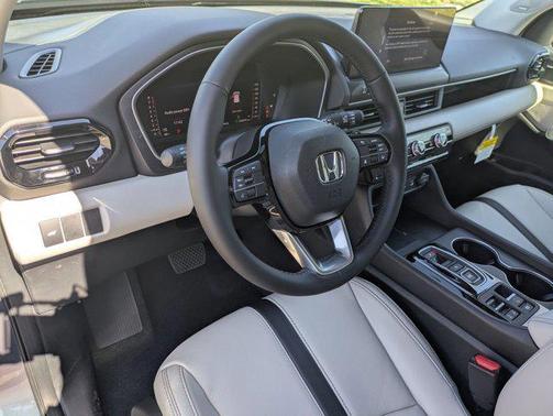 2026 Honda Pilot Touring 8-Passenger