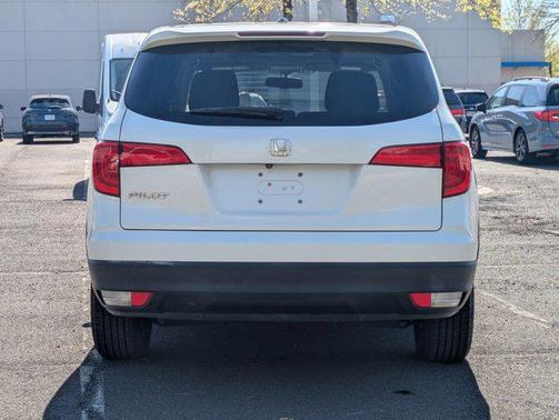 White Diamond Pearl 2018 Honda Pilot EX-L