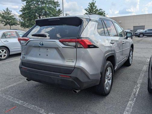 2021 Toyota RAV4 Hybrid XLE