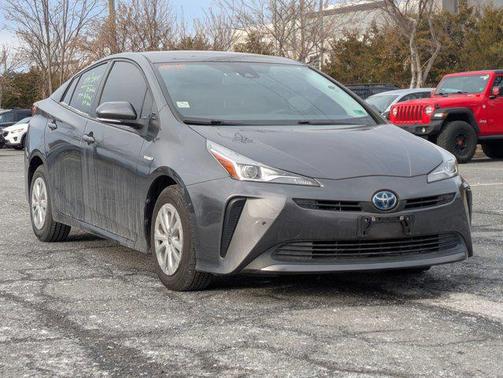 2022 Toyota Prius LE