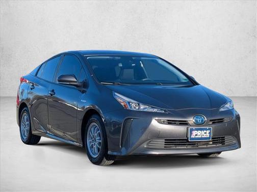 2022 Toyota Prius LE