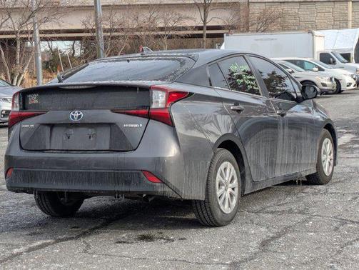 2022 Toyota Prius LE