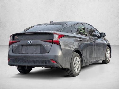 2022 Toyota Prius LE