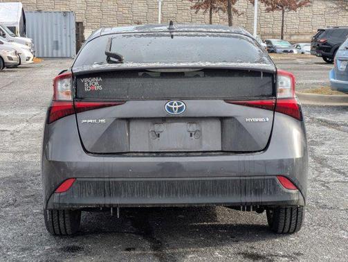 2022 Toyota Prius LE