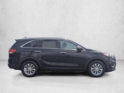 Ebony Black 2016 Kia Sorento LX