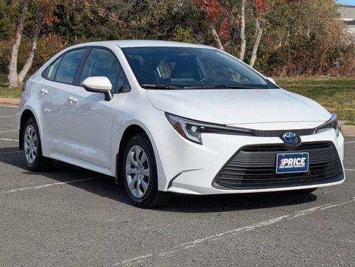 2025 Toyota Corolla Hybrid LE