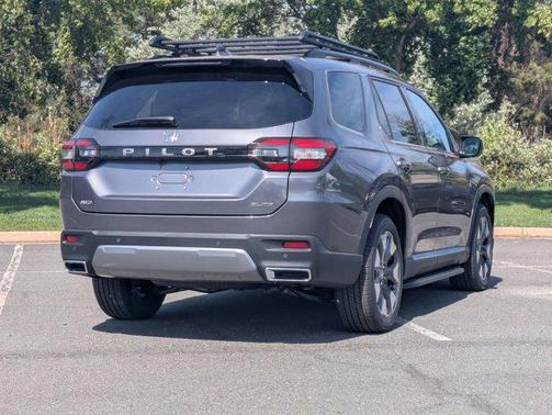 Modern Steel Metallic 2026 Honda Pilot Elite