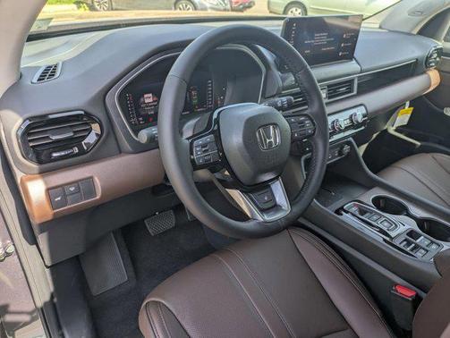 Modern Steel Metallic 2026 Honda Pilot Elite
