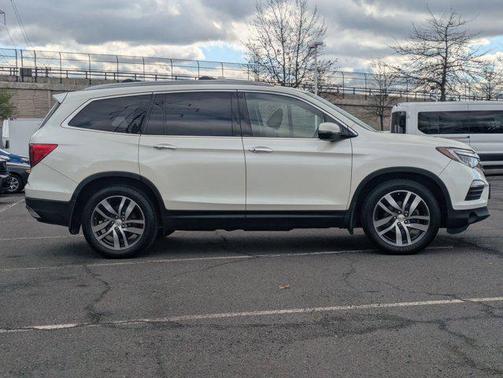 White Diamond Pearl 2016 Honda Pilot Elite