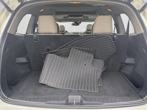 White Diamond Pearl 2016 Honda Pilot Elite