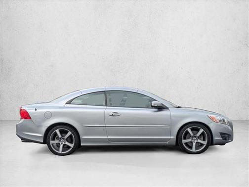 2012 Volvo C70 T5