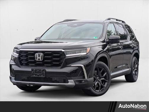 2025 Honda Pilot Touring 8-Passenger